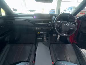 Lexus UX 200 F Sport - Image 11