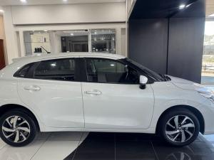Toyota Starlet 1.5 XS auto - Image 4