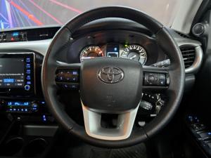 Toyota Hilux 2.8GD-6 double cab Raider auto - Image 6