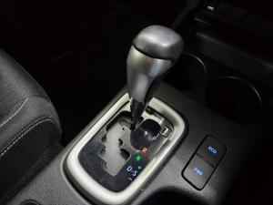Toyota Hilux 2.8GD-6 double cab Raider auto - Image 7