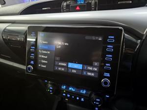Toyota Hilux 2.8GD-6 double cab Raider auto - Image 8