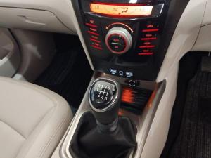 Mahindra XUV300 1.5TD W8 - Image 14