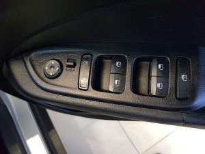Hyundai Venue 1.0T Motion auto - Image 20