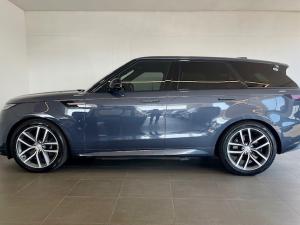 Land Rover Range Rover Sport P510e First Edition - Image 3