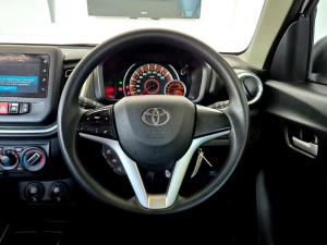 Toyota Vitz 1.0 XR manual - Image 12