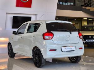 Toyota Vitz 1.0 XR manual - Image 8