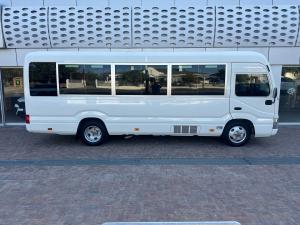 Toyota Coaster 4.0D 23 Seater B/S - Image 3