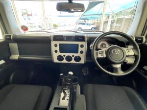 Toyota FJ Cruiser FJ Cruiser - Image 6