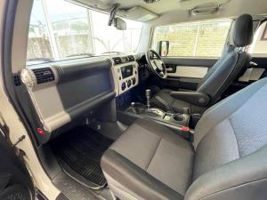 Toyota FJ Cruiser FJ Cruiser - Image 7