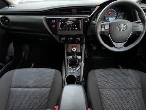 Toyota Corolla Quest 1.8 Plus manual - Image 6