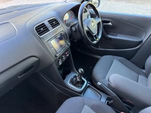 Volkswagen Polo Vivo hatch 1.6 Highline - Image 7