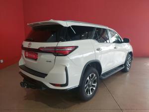 Toyota Fortuner 2.4GD-6 4x4 - Image 2