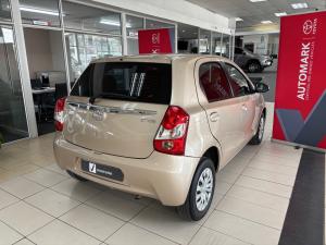 Toyota Etios hatch 1.5 Sprint - Image 2