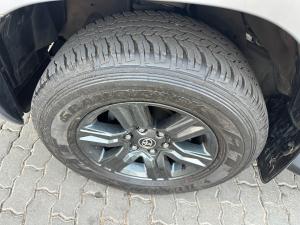 Toyota Hilux 2.4GD-6 double cab Raider manual - Image 18