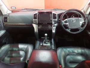 Toyota Land Cruiser 200 4.5D-4D V8 VX - Image 6