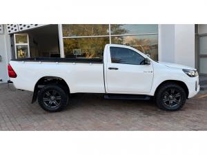 Toyota Hilux 2.4GD-6 single cab Raider manual - Image 3