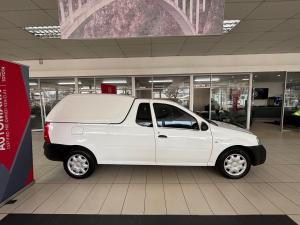 Nissan NP200 1.6i safety pack (aircon) - Image 3