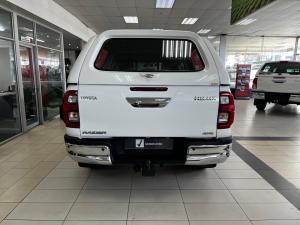 Toyota Hilux 2.8GD-6 double cab 4x4 Raider auto - Image 5