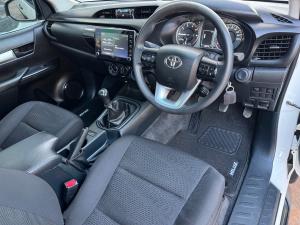Toyota Hilux 2.4GD-6 single cab Raider manual - Image 6