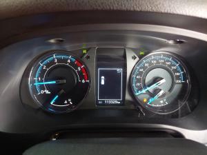 Toyota Hilux 2.8GD-6 Xtra cab 4x4 Legend manual - Image 9