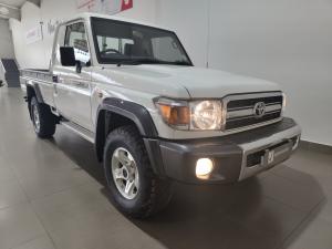 Toyota Land Cruiser 79 4.2D single cab - Image 1
