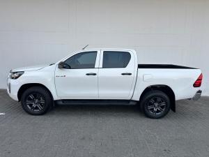 Toyota Hilux 2.4GD-6 double cab Raider manual - Image 22