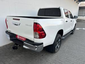 Toyota Hilux 2.4GD-6 double cab Raider manual - Image 2