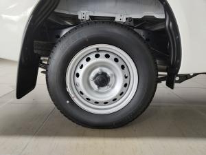 Toyota Hilux 2.0 single cab S (aircon) - Image 8