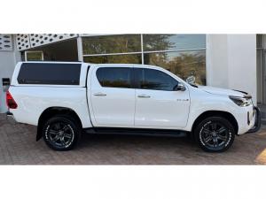 Toyota Hilux 2.8GD-6 double cab Raider auto - Image 3