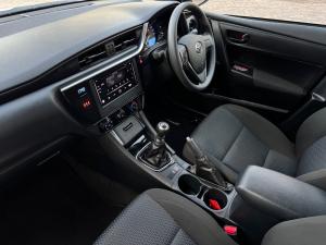 Toyota Corolla Quest 1.8 Plus manual - Image 7