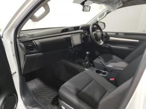 Toyota Hilux 2.4GD-6 single cab Raider manual - Image 7
