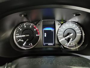 Toyota Hilux 2.4GD-6 single cab Raider manual - Image 11
