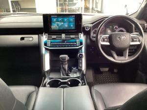 Toyota Land Cruiser 300 3.3D GX-R - Image 6