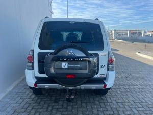 Mitsubishi Pajero 3-door 3.2DI-D GLS - Image 5