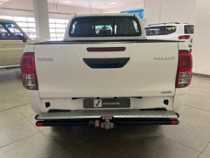 Toyota Hilux 2.8GD-6 double cab 4x4 Raider - Image 5
