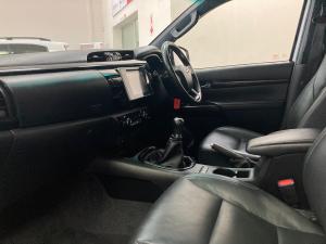 Toyota Hilux 2.8GD-6 double cab 4x4 Raider - Image 7