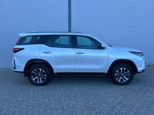 Toyota Fortuner 2.8GD-6 48V VX - Image 5
