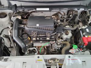 Toyota Vitz 1.0 XR auto - Image 10