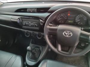 Toyota Hilux 2.0 single cab S (aircon) - Image 6