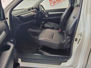 Toyota Hilux 2.0 single cab S (aircon) - Image 7