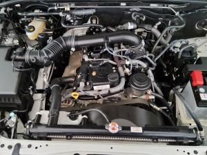 Toyota Hilux 2.0 single cab S (aircon) - Image 9