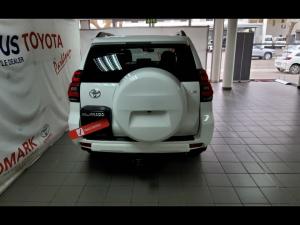 Toyota Land Cruiser Prado 4.0 VX - Image 5