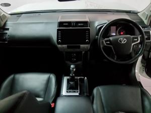 Toyota Land Cruiser Prado 4.0 VX - Image 6