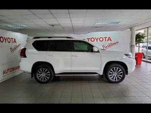 Toyota Land Cruiser Prado 4.0 VX - Image 3
