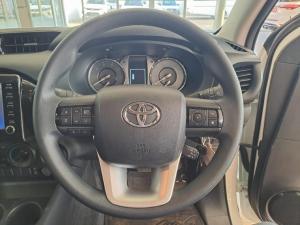 Toyota Hilux 2.4 GD-6 RB Raider automaticD/C - Image 8