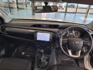 Toyota Hilux 2.4 GD-6 RB RaiderS/C - Image 6