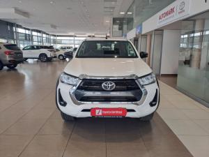 Toyota Hilux 2.4 GD-6 Raider X 4X4 automaticD/C - Image 4