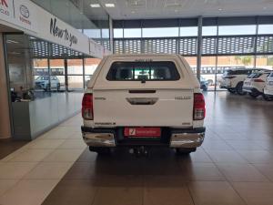 Toyota Hilux 2.4 GD-6 Raider X 4X4 automaticD/C - Image 5