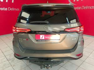 Toyota Fortuner 2.8 GD-6 4X4 VX automatic - Image 5