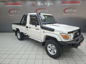 Toyota Land Cruiser 79 4.0PS/C - Image 1